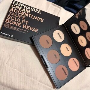 MAC Cosmetics Studio Fix Sculpt and Shape Contour Palette - Light/Medium